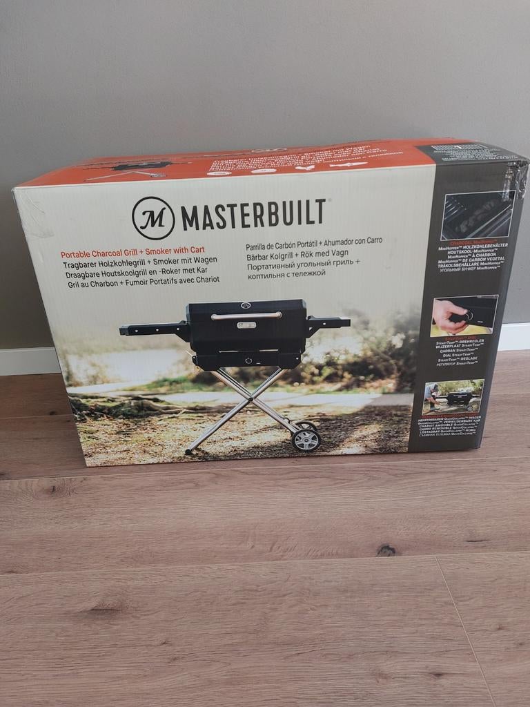 Masterbuilt Draagbare Houtskoolgrill + Smoker met Kar, Ophalen of Verzenden, Nieuw, Masterbuilt, Met accessoires