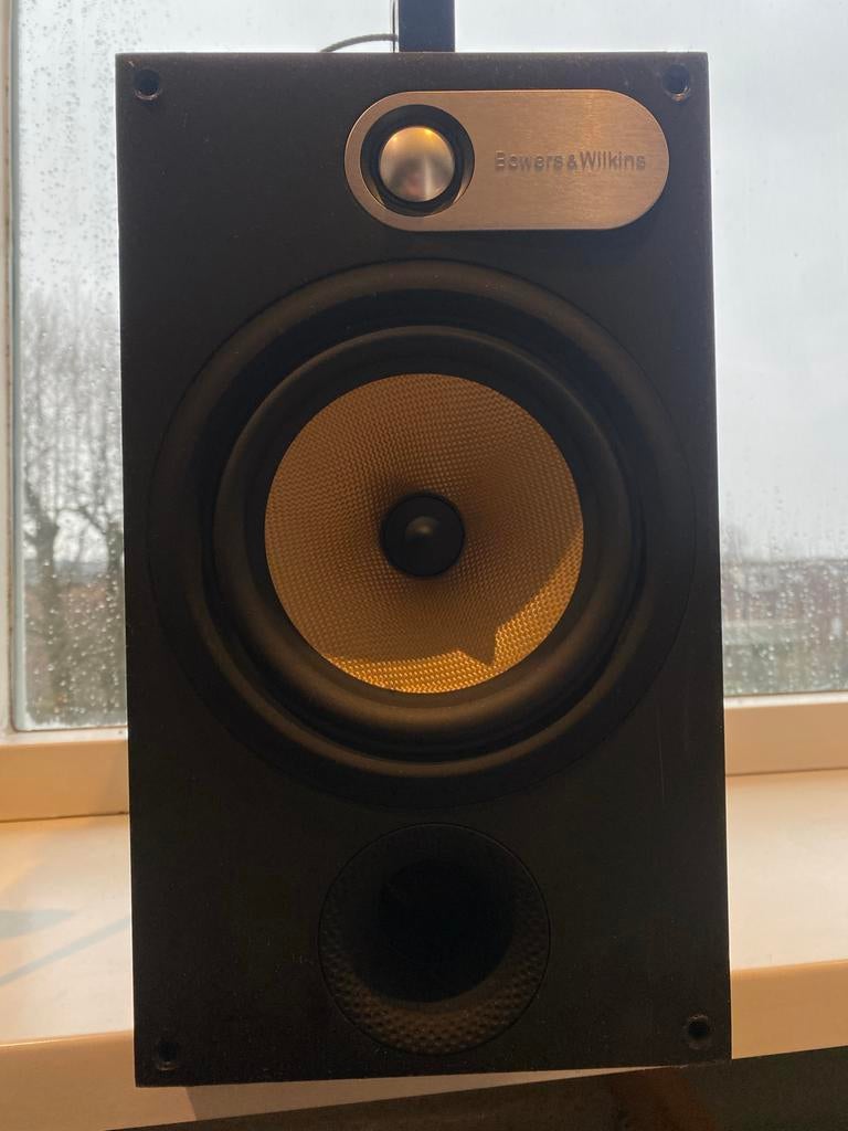 Bowers & Wilkins speaker, Ophalen, Gebruikt, Front, Rear of Stereo speakers, Bowers & Wilkins (B&W)