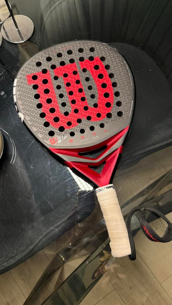 Wilson Bela Pro Padel Racket - Zo goed als nieuw, Sport en Fitness, Tennis, Ophalen of Verzenden, Zo goed als nieuw, Racket, Wilson