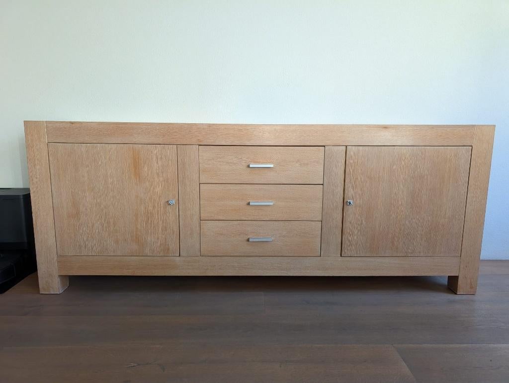 Dressoir eikenhout, Ophalen, Gebruikt, Met deur(en), Eikenhout