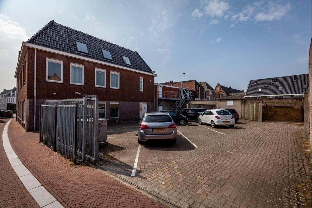NIEUW! Woonruimte te huur Grote Zwanenstraat, Hulst, Huizen en Kamers