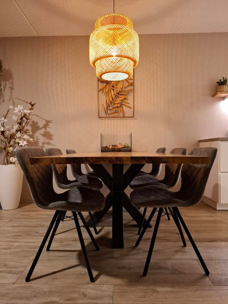 Levendige eiken boomstam tafel met GRATIS stoelen 🤩, Ophalen, Bruin, Levendig en warm, Vijf, Zes of meer stoelen