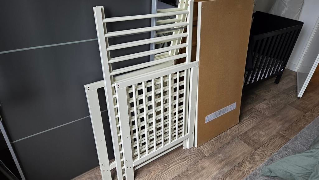 Beige ledikantje inclusief matras 60x120 cm, Ophalen of Verzenden