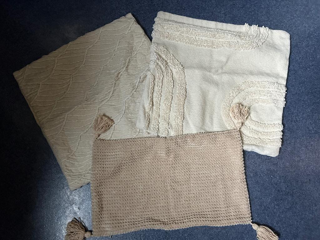 3x kussen hoes z.g.a.n. in beige en off wit, Verzenden, Overige stijlen, Zo goed als nieuw, Beige