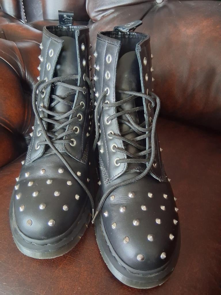 Dr. Martens enkel laarzen met studs - Maat 42, Ophalen, Zwart, Lage of Enkellaarzen, Nieuw