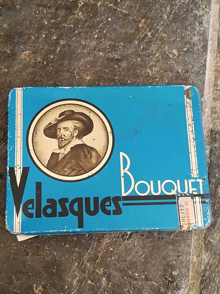 Sigarenbandjes in doosje, Ophalen, Gebruikt, Sigarenbandjes