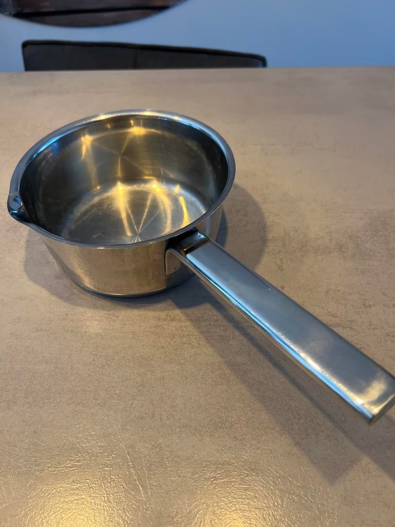 Vivo Villeroy & Boch steelpan 1L - Gebruikt, Huis en Inrichting, Keuken | Potten en Pannen, Kookpan of Snelkookpan, Gebruikt, Inductieplaat
