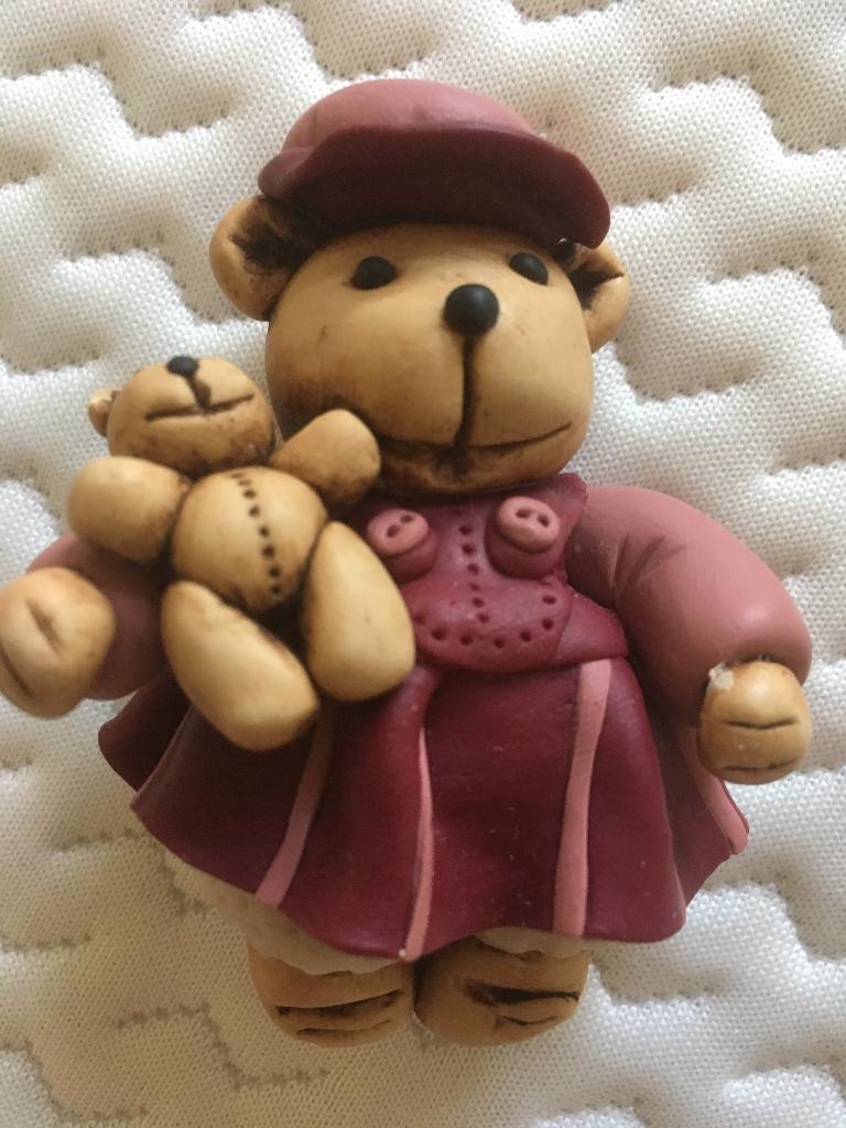 Nieuwe beer broche gemaakt van Fimo klei van 7 cm, Ophalen of Verzenden, Nieuw, 4 tot 7 cm, Overige materialen