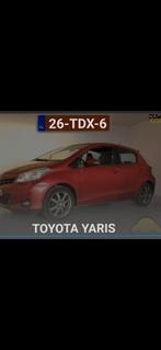 Toyota Yaris 1.3 16V Vvt-i 5DR 2012 Rood, Auto's, Voorwielaandrijving, 40 €/maand, 4 cilinders, Handgeschakeld