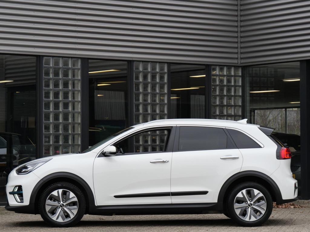 Kia e-Niro 64kWh/ SOH 100%/ EXECUTIVELINE/ WARMTEPOMP, Gebruikt, 1712 kg, Wit, 64 kWh