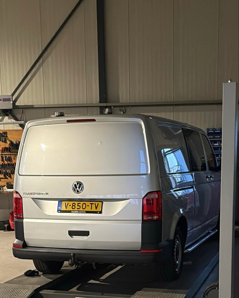 Volkswagen Transporter T6 Bumper achter inclusief PDC, Ophalen, Gebruikt, Bumper, Volkswagen