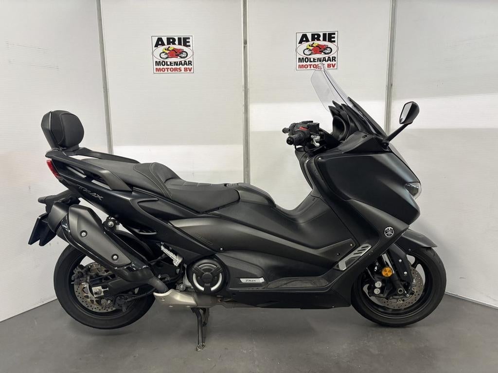 Yamaha T MAX ABS (bj 2021), Motoren, Motoren | Yamaha, Bedrijf, Scooter, 12 t/m 35 kW, 2 cilinders, Minimaal motorrijbewijs A2