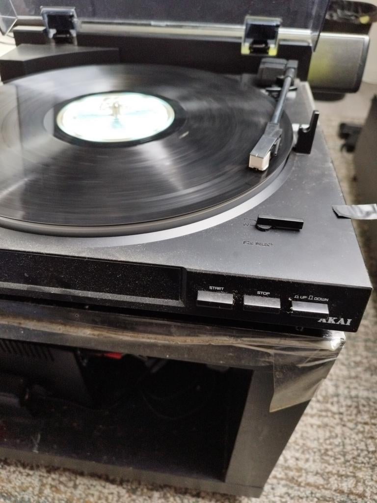 Platenspeler 12v voor in caravan, Ophalen