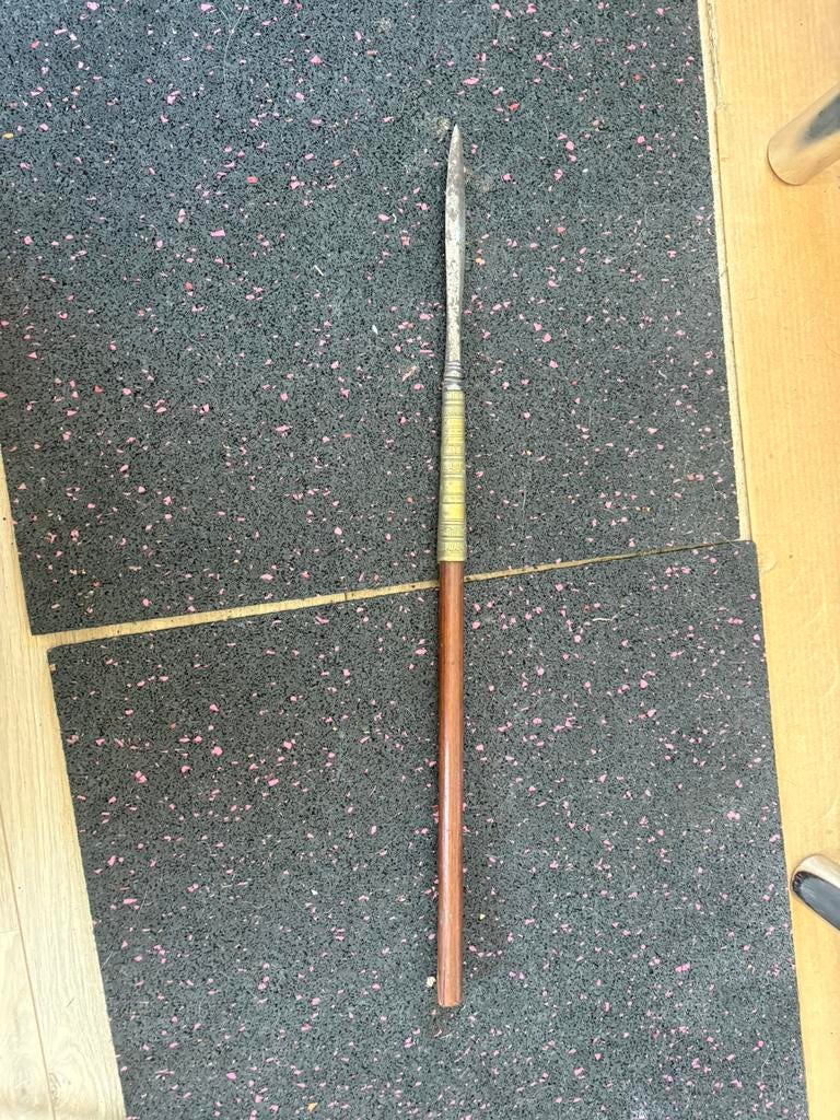 Decoratieve Afrikaanse speer / assegai Zulu stijl ca. 75 cm, Antiek en Kunst, Kunst | Beelden en Houtsnijwerken, Verzenden