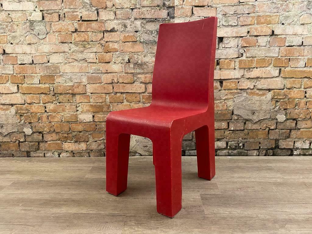 Richard Hutten - Centraal Museum Bij TheReSales, Ophalen of Verzenden, Zo goed als nieuw, Rood, Kunststof