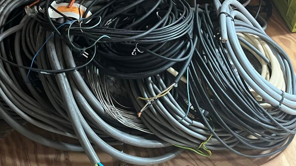 Parrtij zolderopruiming, rommelmarkt spullen, Ophalen, Gebruikt