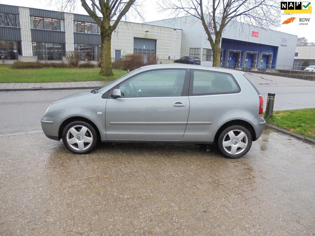 Volkswagen Polo 1.4-16V Athene, Auto's, Volkswagen, Voorwielaandrijving, Stof, 4 cilinders, Origineel Nederlands