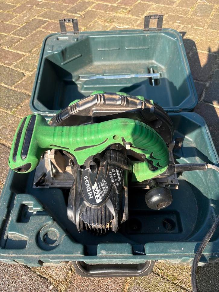 Hitachi C7U2 Cirkelzaag met koffer, Doe-het-zelf en Verbouw, Gereedschap | Zaagmachines, Gebruikt, Cirkelzaag, 1200 watt of meer