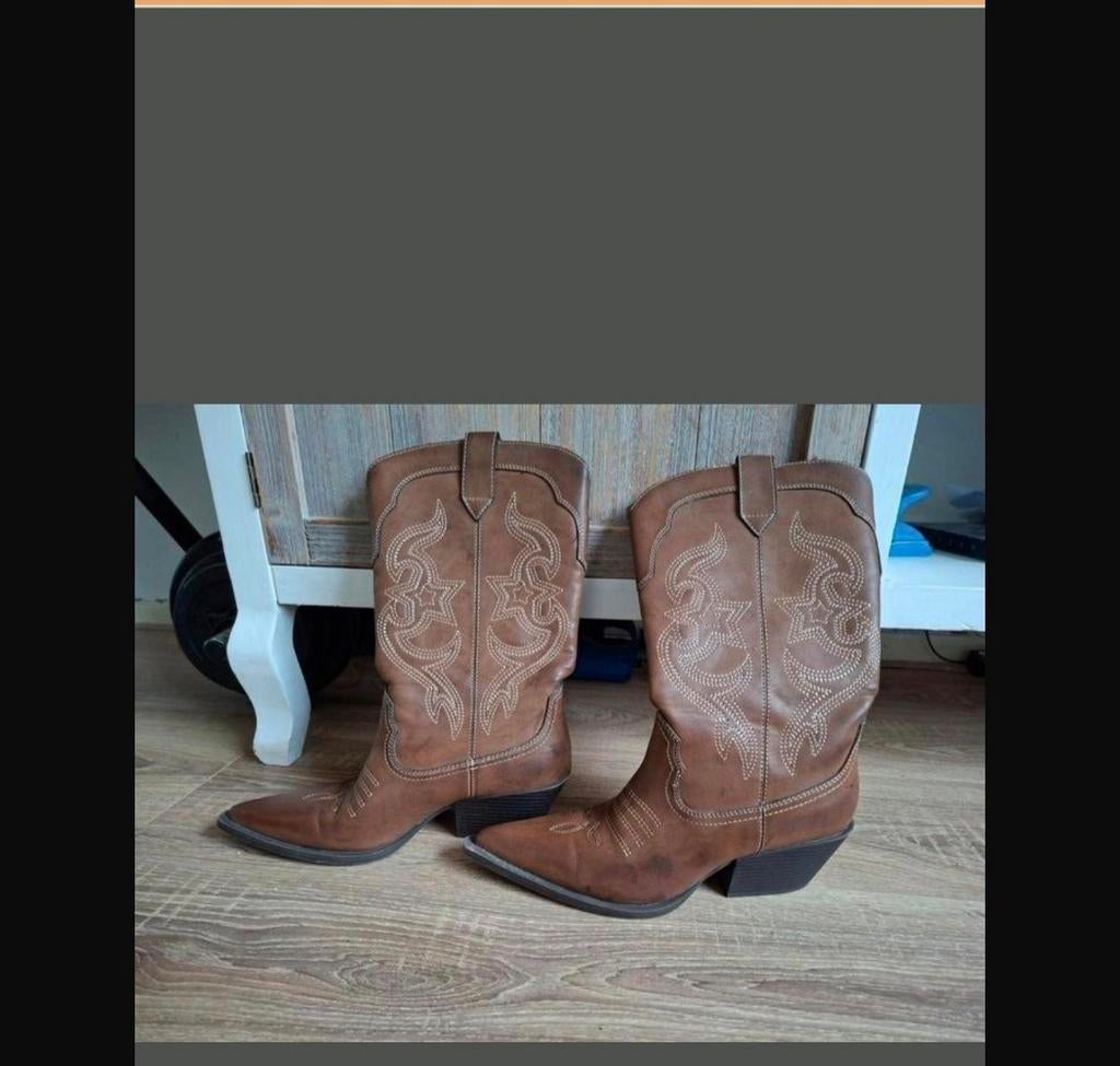 Maat 39 merk pull & bear, Kleding | Dames, Schoenen, Ophalen of Verzenden, Zo goed als nieuw, Sneakers of Gympen