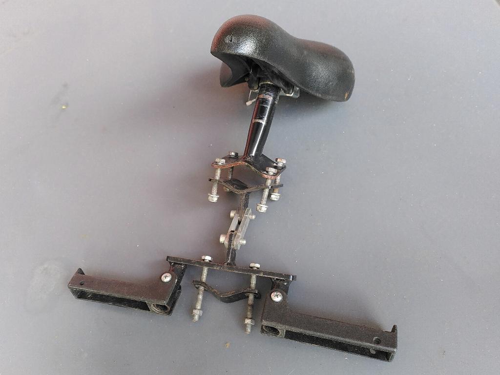 Kinderzadel buismontage met vaste voetsteunen, Ophalen of Verzenden, Gebruikt, Voorzitje, Voetsteuntjes