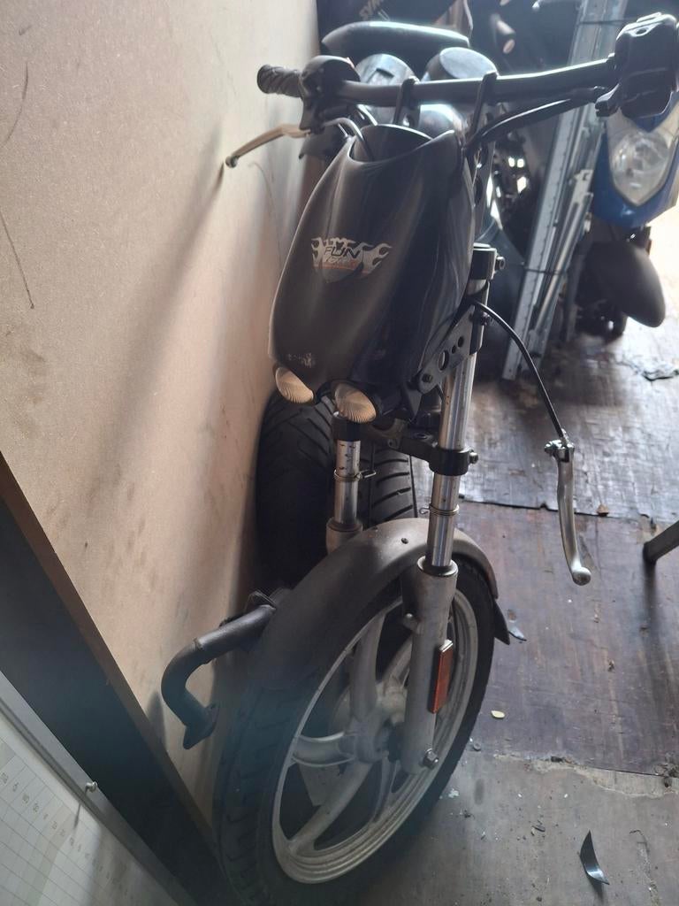 Tomos sport fun, 2 versnellingen, 50 cc, Maximaal 25 km/u, Ophalen