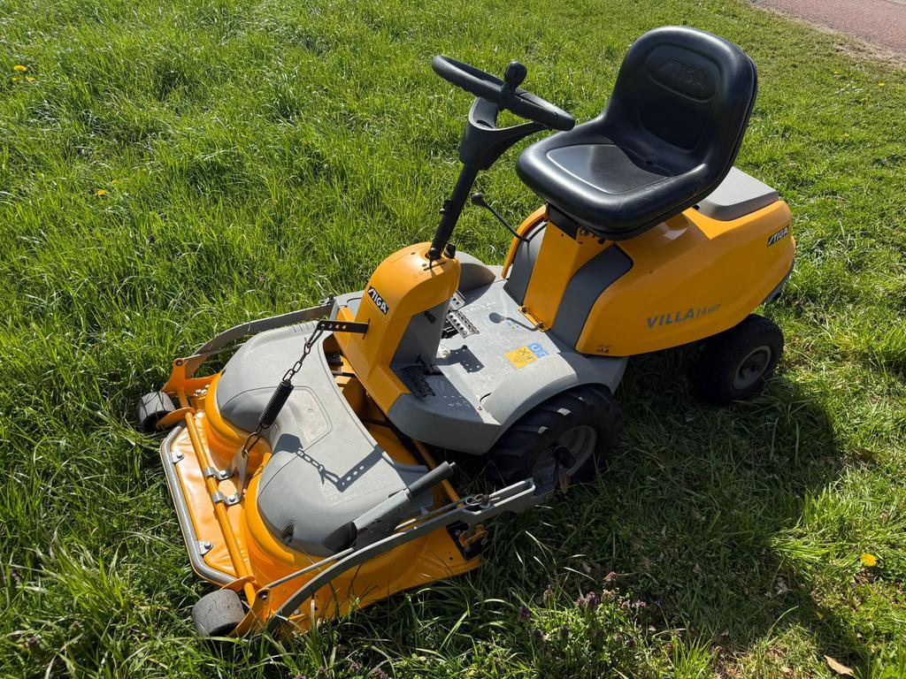 Stiga villa HST14 nieuw maaidek, Ophalen, Gebruikt