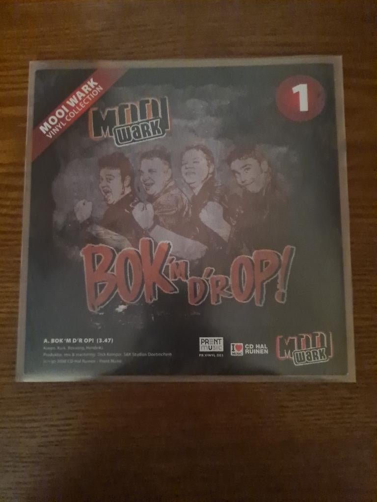 Mooi Wark  deel 1, Ophalen of Verzenden, Zo goed als nieuw, 7 inch, Levenslied of Smartlap