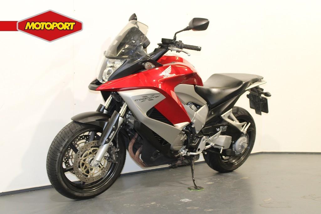 Honda VFR 800 X Crossrunner (bj 2011), Motoren, Motoren | Honda, Bedrijf, Sport, Mc.benelux@honda-eu.com, Doornveld 180
B-1731  Zellik, BE