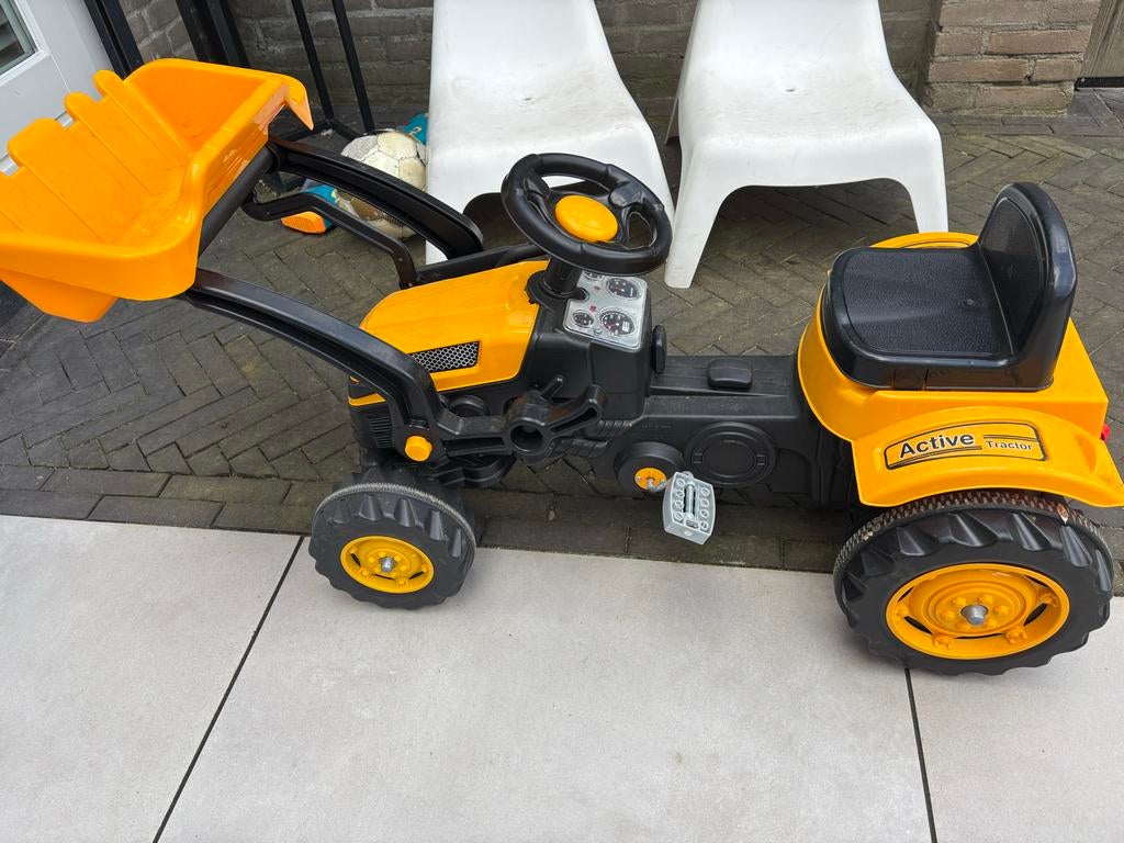 Gele traptractor met schepbak - Active Tractor, Ophalen of Verzenden, Gebruikt, Trapvoertuig