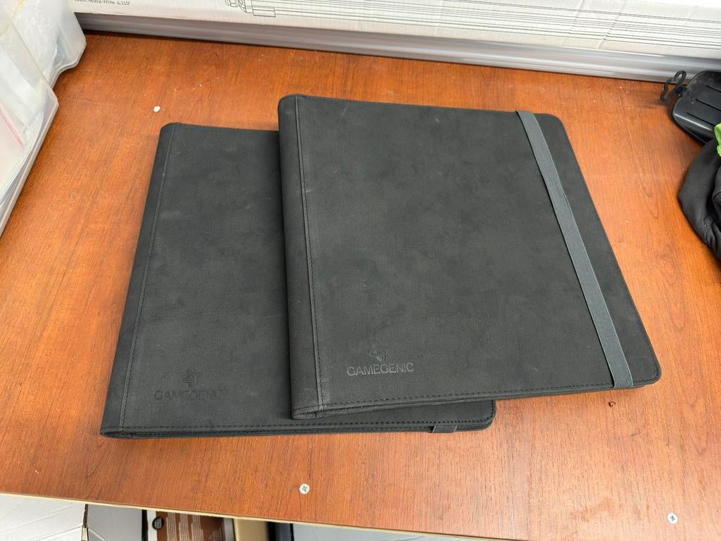 2 Gamegenic binder zgan, Auto diversen, Kofferbakmatten, Ophalen, Zo goed als nieuw