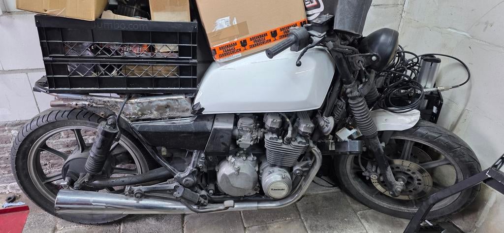 Kawasaki Z550GT caferacer project, Motoren, Ophalen, Gebruikt