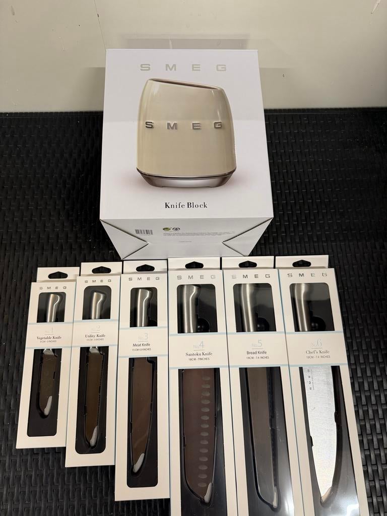 Smeg crème messenblok met 6-delige messenset, Beige, Overige typen, Nieuw, Ophalen of Verzenden