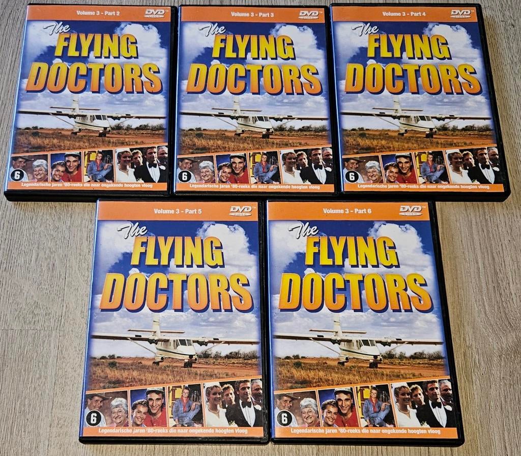 The Flying Doctors - Volume 3 (Deel 2 t/m 6) DVD Boxset, Boxset, Drama, Ophalen of Verzenden, Zo goed als nieuw