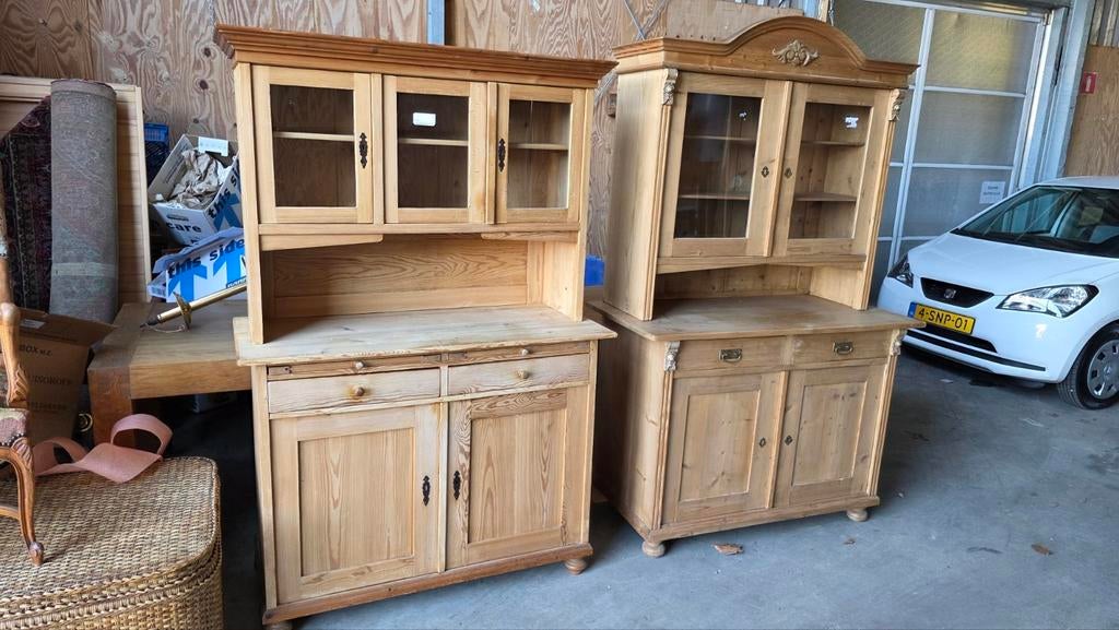 Twee antieke grenen buffetkasten, Ophalen of Verzenden
