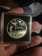 Nationale Herdenkingsuitgifte 75 Jaar Vrede en Vrijheid, Ophalen of Verzenden, Koningin Beatrix, Overige waardes, Losse munt