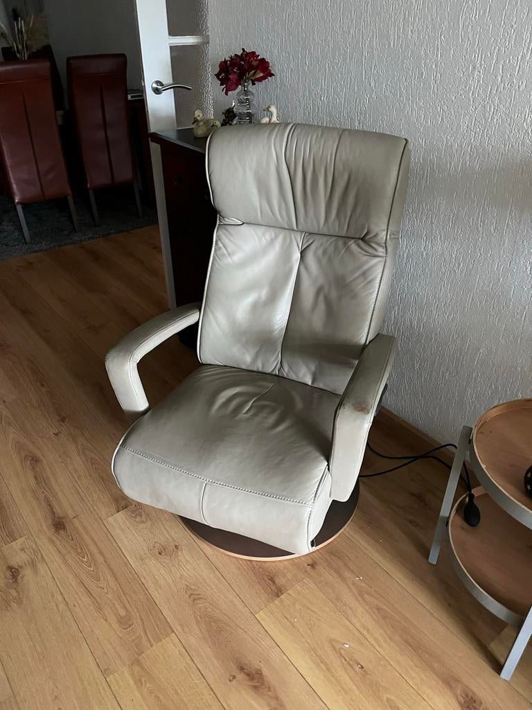 Prominent fauteuil, elektrisch, Huis en Inrichting, Fauteuils, Ophalen, Gebruikt, Leer, 75 tot 100 cm