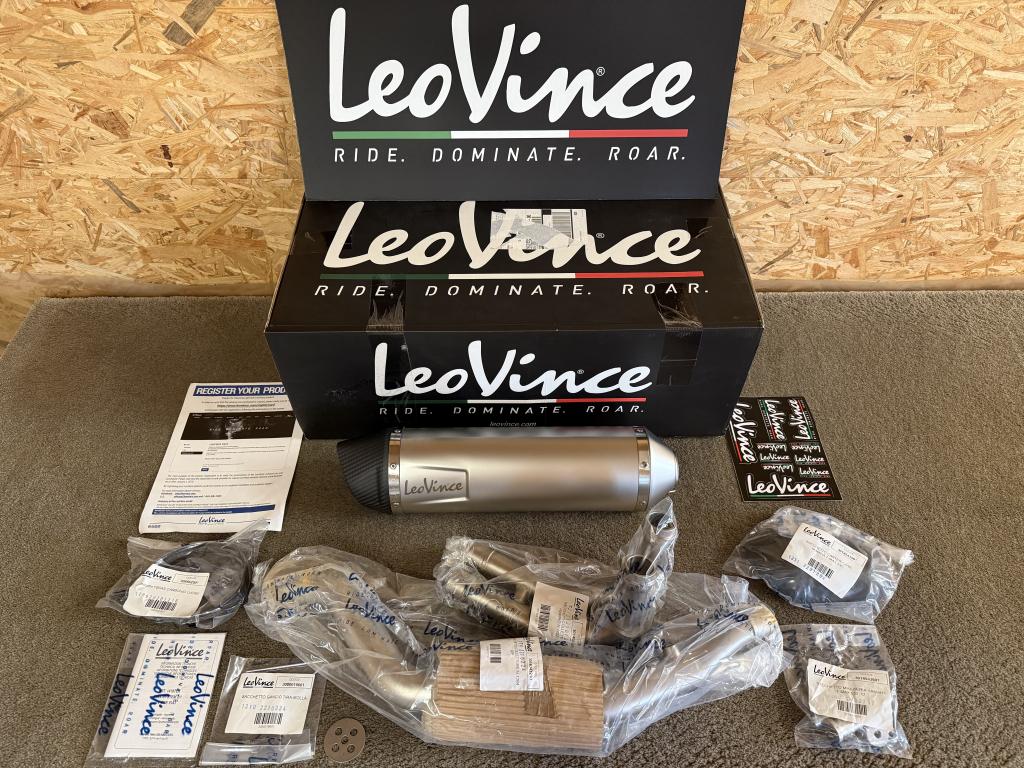 LeoVince uitlaatsysteem uitlaat Yamaha T-Max TMax 2017-2019, Gebruikt, Info@leovince.com, Sienkiewicza 21A, Człuchów, Pomorskie, 77-300, PL