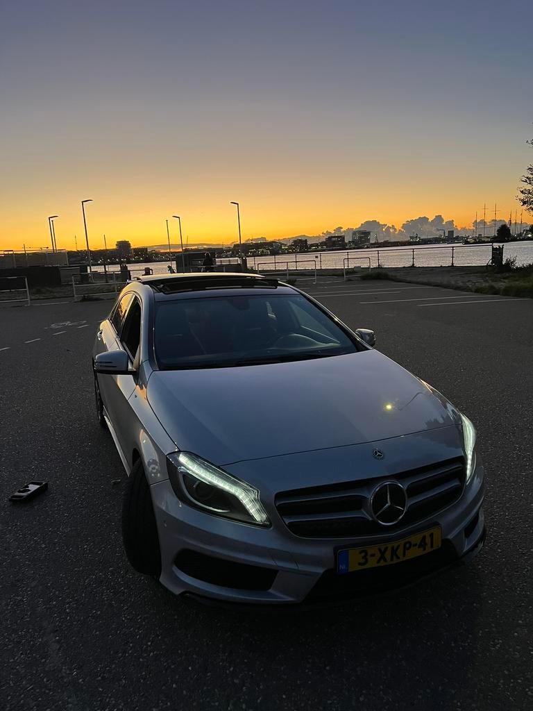 Mercedes-Benz A-Klasse A180 1.6 Blue EFF Aut7 2014 Grijs, Auto's, Mercedes-Benz, 4 cilinders, 122 pk, 1200 kg, Particulier
