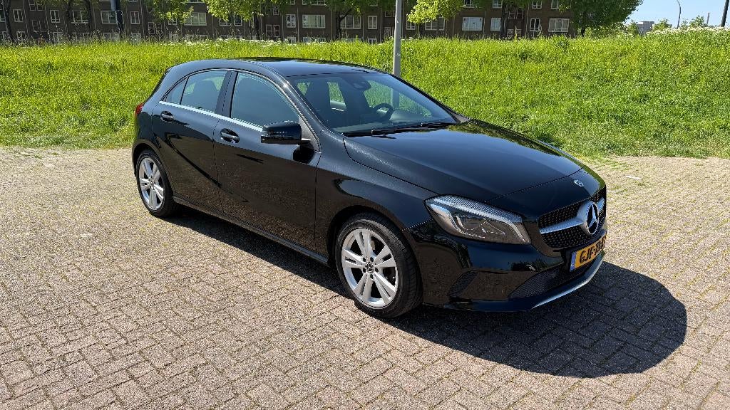 Mercedes-Benz A-Klasse A 180 Blueefficiency 122pk 7G-DCT, Auto's, 4 cilinders, Leder en Stof, 1595 cc, 1200 kg
