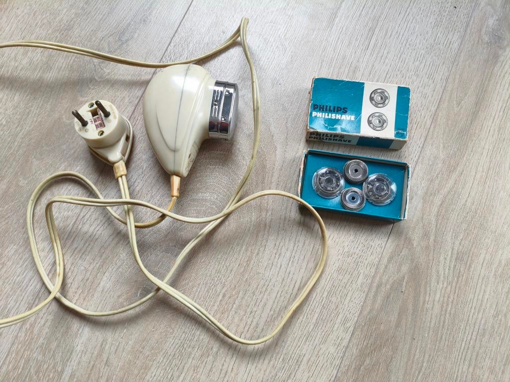 Philips philishave scheerapparaat eitje + extra, Ophalen, Scheren en Epileren