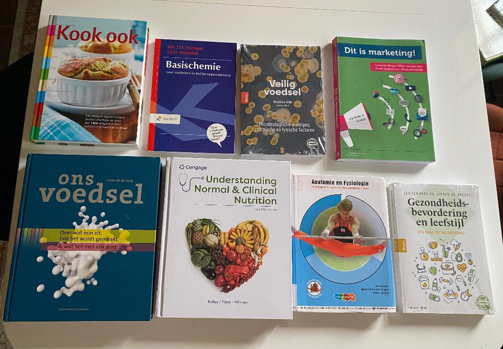 Studieboeken 1e jaar Voeding & Diëtetiek HvA, Ophalen of Verzenden, Beta, Zo goed als nieuw, HBO