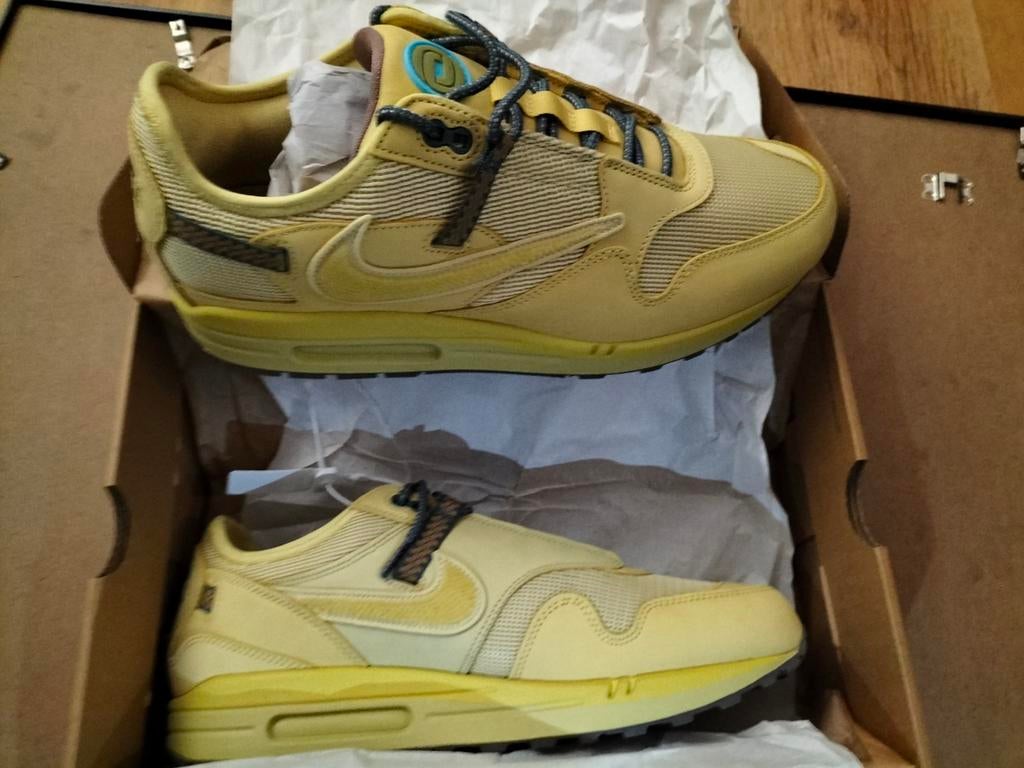 Nike air max 1 x Travis Scott cactus jack Saturn gold EU46, Overige kleuren, Nieuw, Ophalen of Verzenden, Nike x Travis Scott