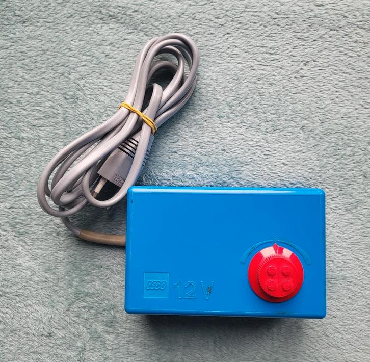 Lego trein 12 Volt blauwe rails transformator (set 741), Kinderen en Baby's, Speelgoed | Duplo en Lego, Gebruikt, Lego, Complete set