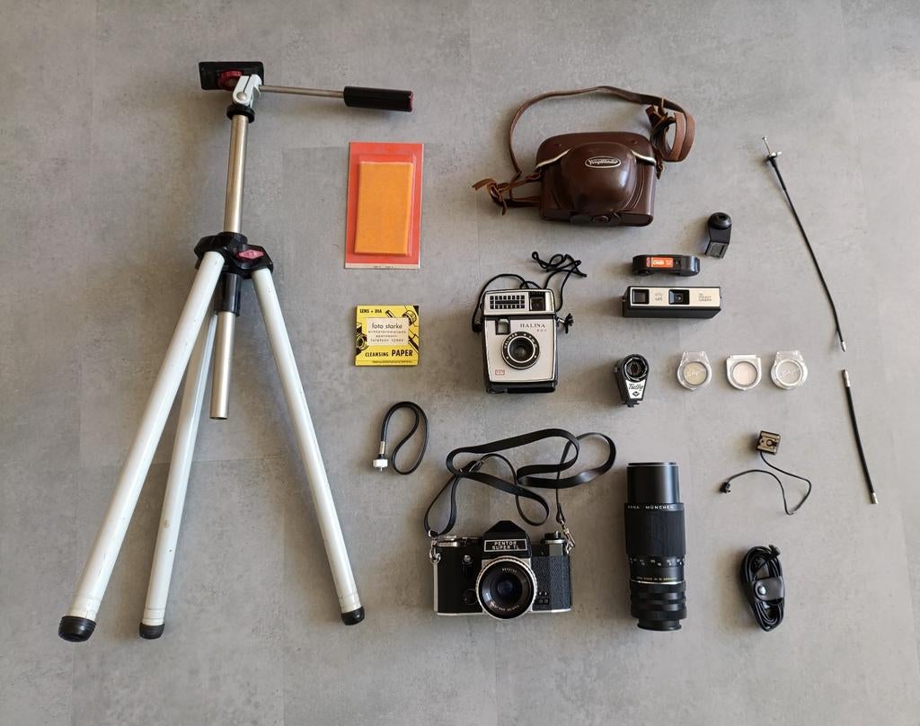 Vintage Cameraset: Pentor, Halina, Voigtländer & Accessoires, Ophalen of Verzenden, Gebruikt, Spiegelreflex, Overige Merken