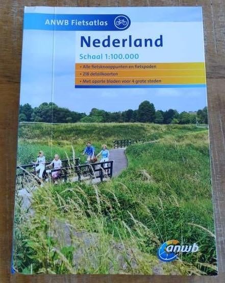 ANWB Fietsatlas Nederland - Fietsroutes - Fiets Atlas, ANWB, Fiets- of Wandelgids, Ophalen of Verzenden, Zo goed als nieuw
