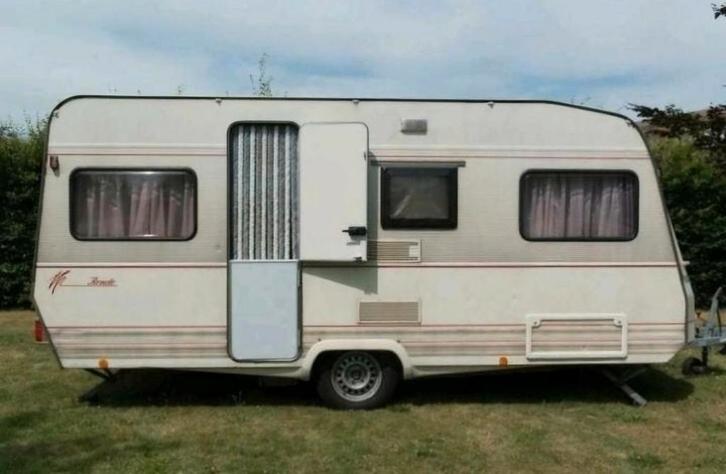 Dethleffs Rondo stapelbed, Caravans en Kamperen, Caravans, Particulier, tot en met 5, 750 - 1000 kg, Rondzit, Dethleffs, Stapelbed