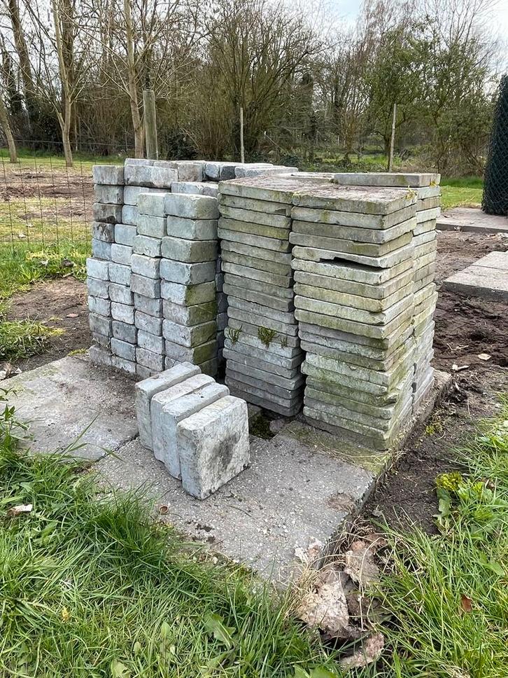 Restpartij Belgisch hardsteen: terrastegels en klinkers, Tuin en Terras, Tegels en Klinkers, Gebruikt, Overige typen, Natuursteen