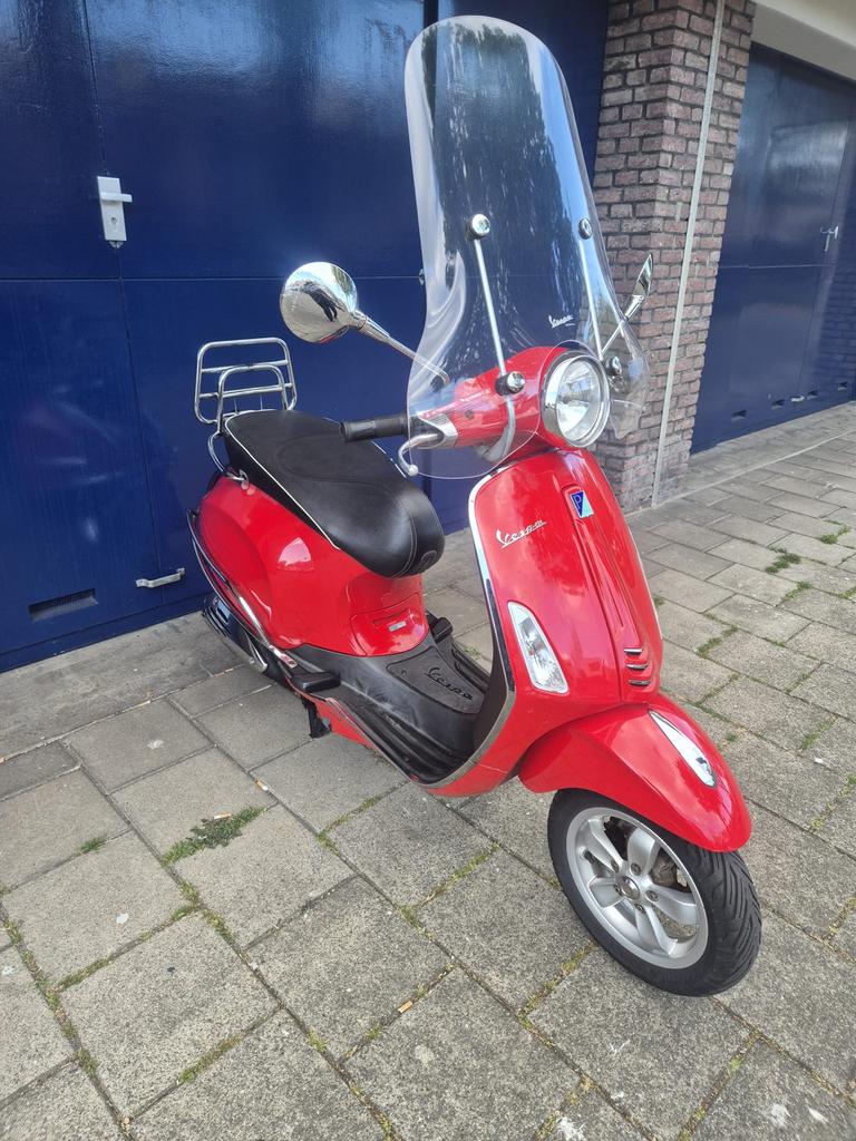 Vespa Primavera 25km/u snorfiets - Kickstart Model, Fietsen en Brommers, Scooters | Vespa, Ophalen, Gebruikt, Overige modellen
