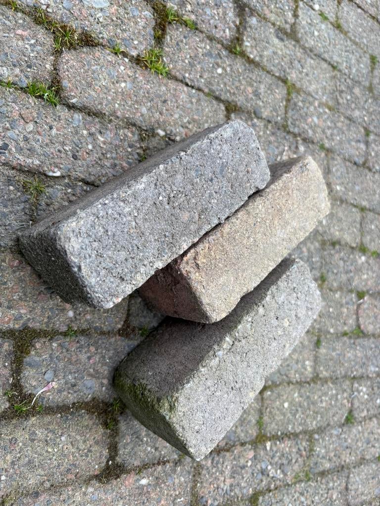 Getrommelde waaltjes gratis!, Tuin en Terras, Tegels en Klinkers, Gebruikt, Klinkers, Ophalen of Verzenden, 10 m² of meer