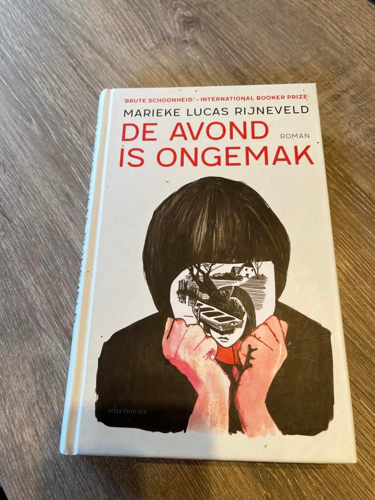 De Avond is Ongemak - Marieke Lucas Rijneveld, Boeken, Ophalen of Verzenden, Zo goed als nieuw, Nederland